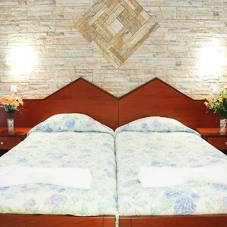 Danny's & Kali Pigi Hotel